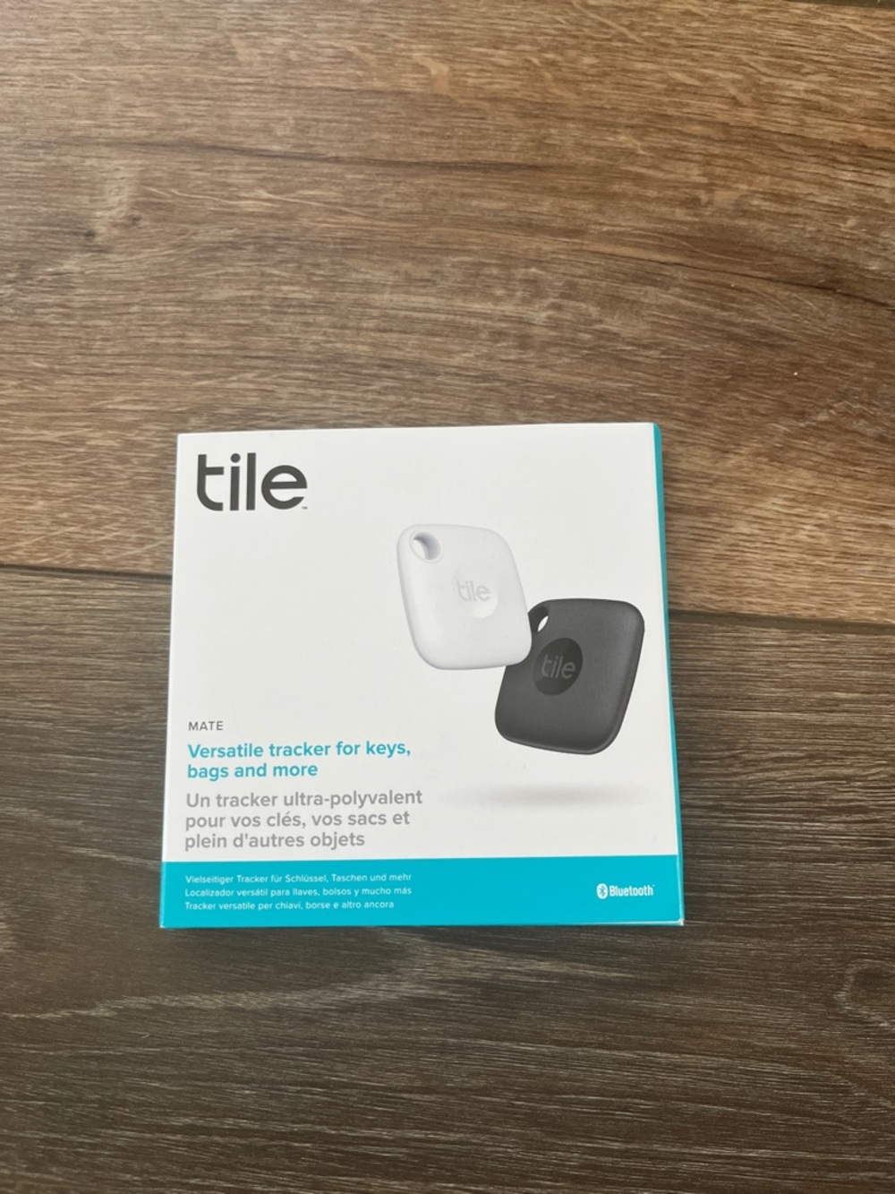 Tile Mate Bluetooth Tracker - White & Black